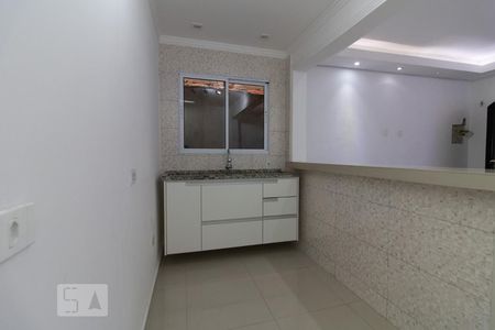 Casa para alugar com 80m², 2 quartos e 1 vagaCozinha