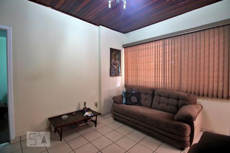 Sala de Casa com 3 quartos, 150m² Parque João Ramalho