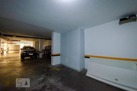 Apartamento para alugar com 150m², 3 quartos e 1 vaga Apartamento para alugar com 150m², 3 quartos e 1 vagaArmário box