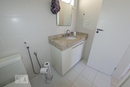 Apartamento para alugar com 150m², 3 quartos e 1 vaga Apartamento para alugar com 150m², 3 quartos e 1 vagaBanheiro suíte 2