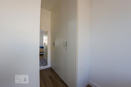 Apartamento para alugar com 150m², 3 quartos e 1 vaga Apartamento para alugar com 150m², 3 quartos e 1 vagaCloset