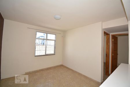 Sala de apartamento para alugar com 2 quartos, 45m² em Inhaúma, Rio de Janeiro