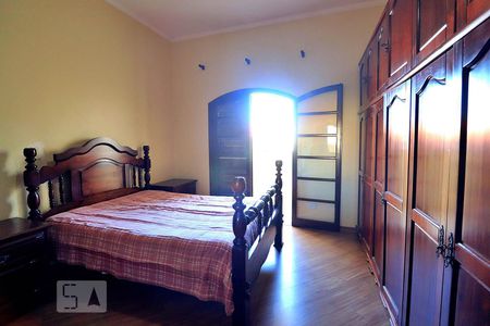 Casa à venda com 302m², 3 quartos e 2 vagasQuarto Suíte