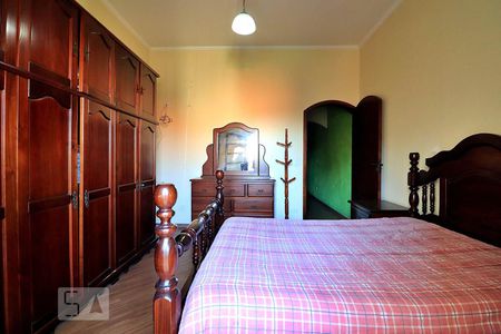 Casa à venda com 302m², 3 quartos e 2 vagasQuarto Suíte