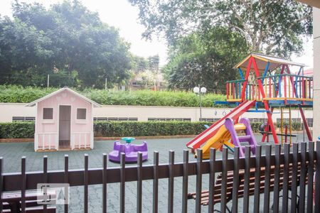 Apartamento à venda com 78m², 3 quartos e 2 vagasÁrea Comum - Playground