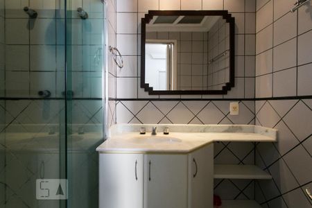 Apartamento à venda com 78m², 3 quartos e 2 vagasBanheiro da Suíte