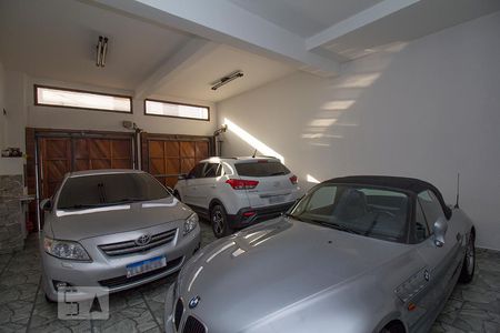 Casa à venda com 285m², 7 quartos e 3 vagasPiso Inferior - Garagem