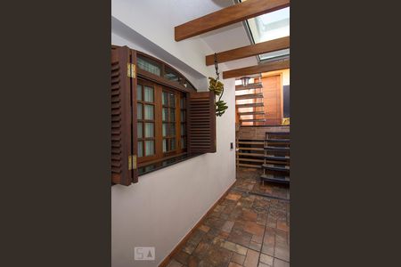 Casa à venda com 285m², 7 quartos e 3 vagasPiso Térreo - Acesso Churrasqueira / Piscina