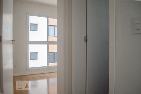 Sala de kitnet/studio para alugar com 1 quarto, 32m² em Cristo Rei, Curitiba