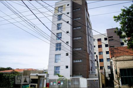 Studio para alugar com 32m², 1 quarto e 1 vaga Studio para alugar com 32m², 1 quarto e 1 vagaFachada