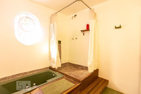 Casa à venda com 200m², 3 quartos e 3 vagasBanheiro