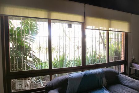 Detalhe de casa à venda com 3 quartos, 200m² em Camaquã, Porto Alegre