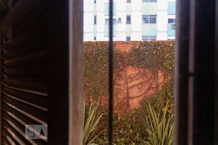 Casa à venda com 200m², 3 quartos e 3 vagasVista