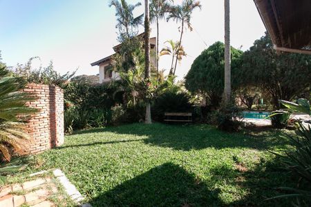 Casa à venda com 200m², 3 quartos e 3 vagasPátio