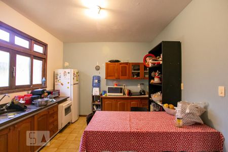 Casa à venda com 200m², 3 quartos e 3 vagasCozinha