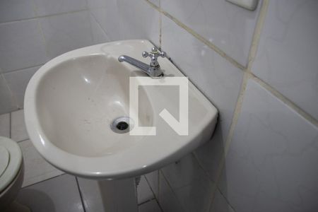 Casa à venda com 1000m², 8 quartos e 3 vagas Casa à venda com 1000m², 8 quartos e 3 vagasBanheiro do Quarto 2