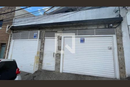 Casa à venda com 1000m², 8 quartos e 3 vagas Casa à venda com 1000m², 8 quartos e 3 vagasFachada