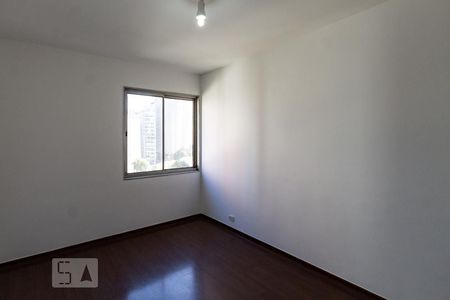 Quarto de apartamento para alugar com 2 quartos, 84m² em Pinheiros, São Paulo