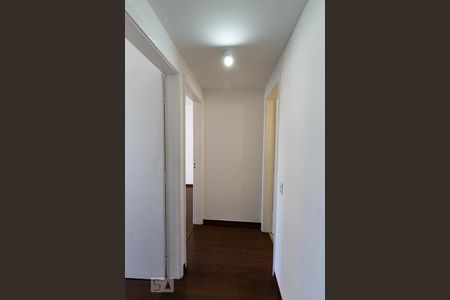 Corredor de apartamento para alugar com 2 quartos, 84m² em Pinheiros, São Paulo