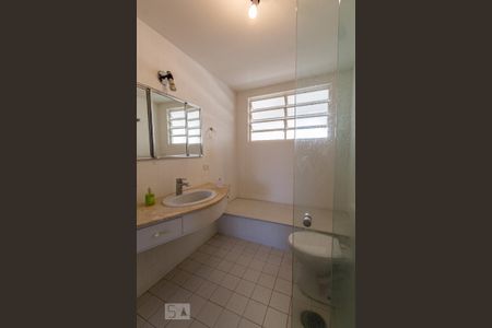 Apartamento para alugar com 84m², 2 quartos e 1 vaga Apartamento para alugar com 84m², 2 quartos e 1 vagaBanheiro