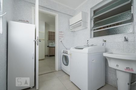 Apartamento para alugar com 110m², 3 quartos e 1 vagaÁrea de Serviço