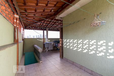 Casa à venda com 160m², 3 quartos e 2 vagasVaranda quarto 3 suíte