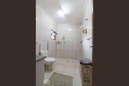 Casa à venda com 160m², 3 quartos e 2 vagasBanheiro quarto 3 suíte