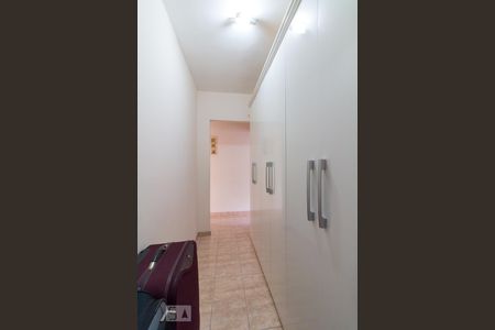 Closet quarto 1 de casa para alugar com 3 quartos, 160m² em Gopoúva, Guarulhos