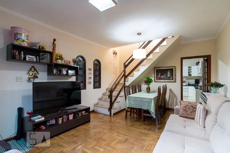 Casa à venda com 160m², 3 quartos e 2 vagasSala