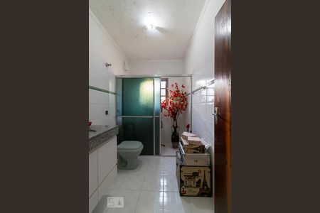Casa à venda com 160m², 3 quartos e 2 vagasBanheiro social