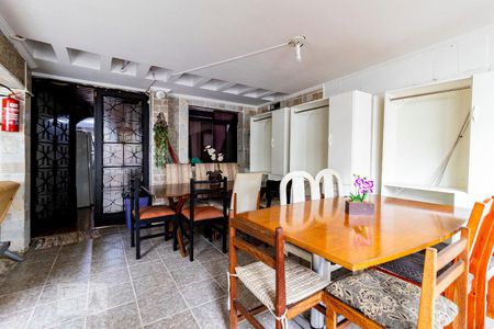 Casa à venda com 250m², 3 quartos e 1 vagaGaragem