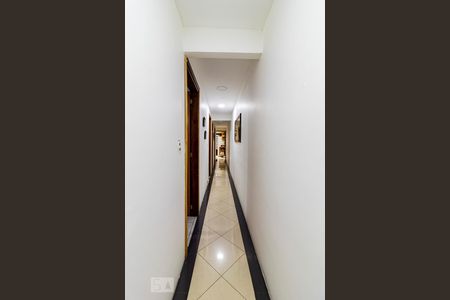 Casa à venda com 250m², 3 quartos e 1 vagaCorredor