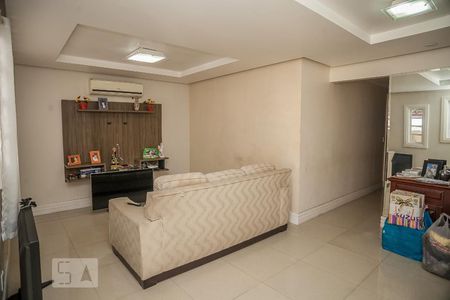 Sala de casa para alugar com 4 quartos, 165m² em Taquara, Rio de Janeiro
