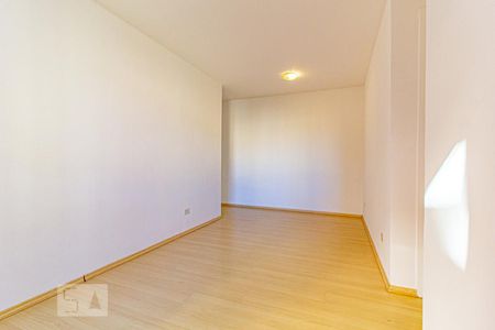 Sala de apartamento para alugar com 3 quartos, 60m² em Capão Raso, Curitiba