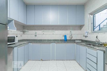 Casa à venda com 151m², 3 quartos e 2 vagasCozinha