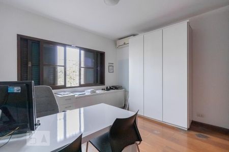 Casa à venda com 151m², 3 quartos e 2 vagasQuarto 1 - Suíte