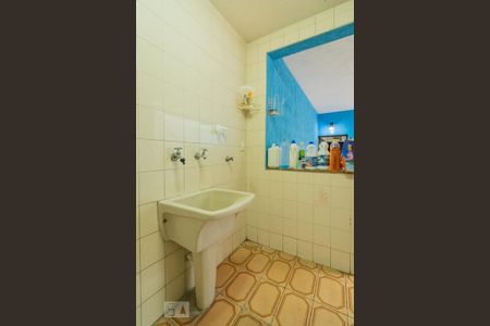 Casa à venda com 151m², 3 quartos e 2 vagas Lavanderia