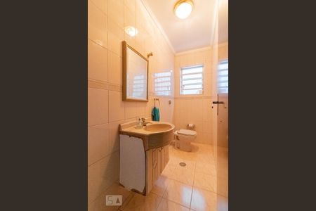 Casa à venda com 151m², 3 quartos e 2 vagasLavabo