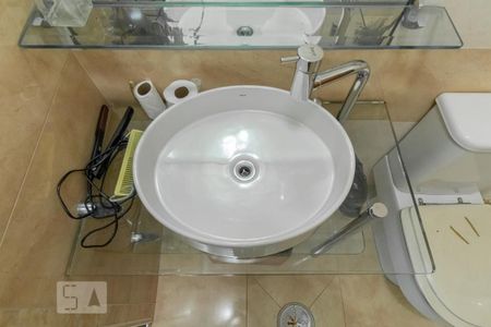 Casa à venda com 151m², 3 quartos e 2 vagasBanheiro da Suíte