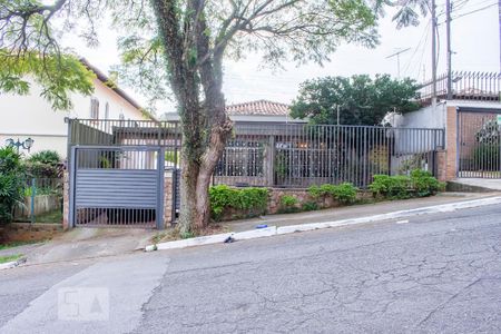 Casa à venda com 600m², 4 quartos e 3 vagasFachada