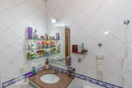 Casa à venda com 200m², 3 quartos e 3 vagasBanheiro da Suite