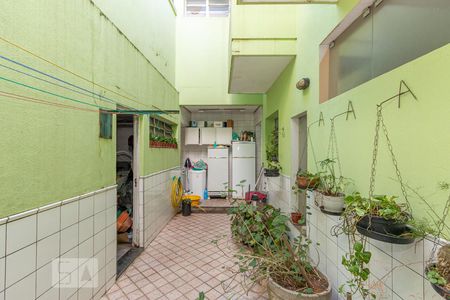 Casa à venda com 200m², 3 quartos e 3 vagasQuintal