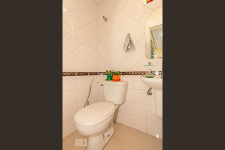 Casa à venda com 200m², 3 quartos e 3 vagasLavabo