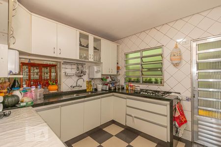 Casa à venda com 200m², 3 quartos e 3 vagasCozinha