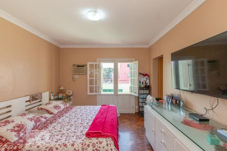 Casa à venda com 200m², 3 quartos e 3 vagasSuite