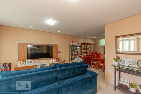 Sala de casa à venda com 3 quartos, 200m² em Parque Colonial, São Paulo