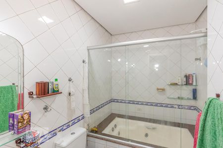 Casa à venda com 200m², 3 quartos e 3 vagasBanheiro da Suite