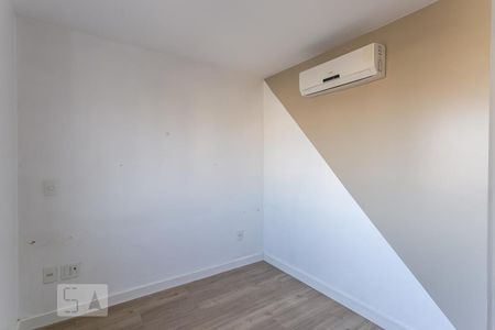 Suíte  de apartamento à venda com 2 quartos, 64m² em Petrópolis, Porto Alegre