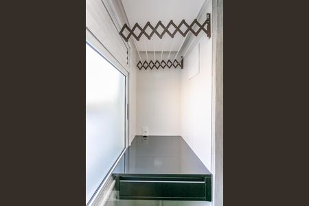 Apartamento à venda com 64m², 2 quartos e 2 vagasCozinha e Área de Serviço