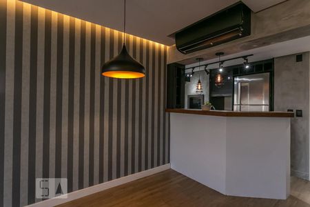 Sala de apartamento à venda com 2 quartos, 64m² em Petrópolis, Porto Alegre